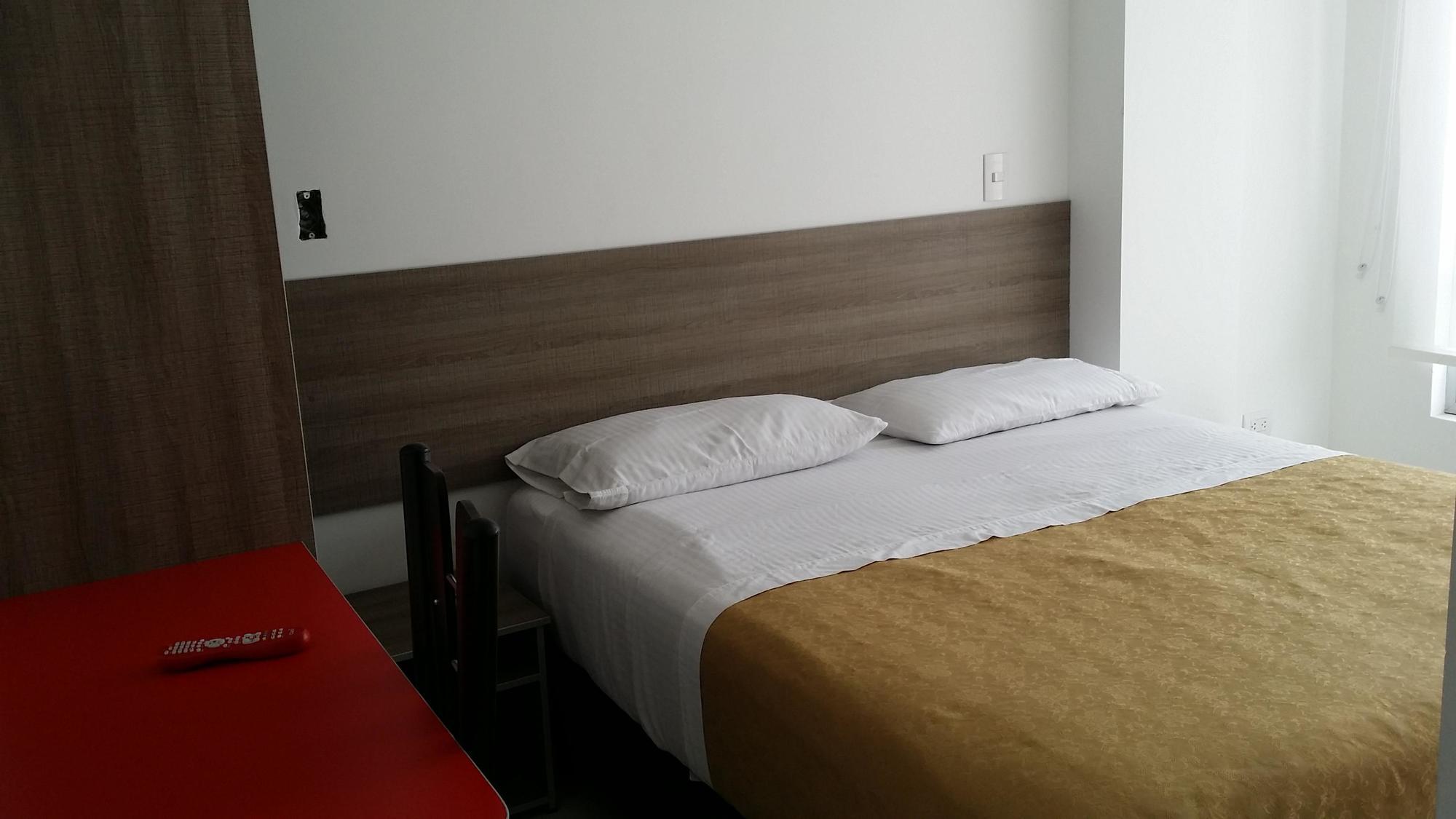 A Bogota On Holidays By Open - Hotel Cas-Embajada Americana Luaran gambar