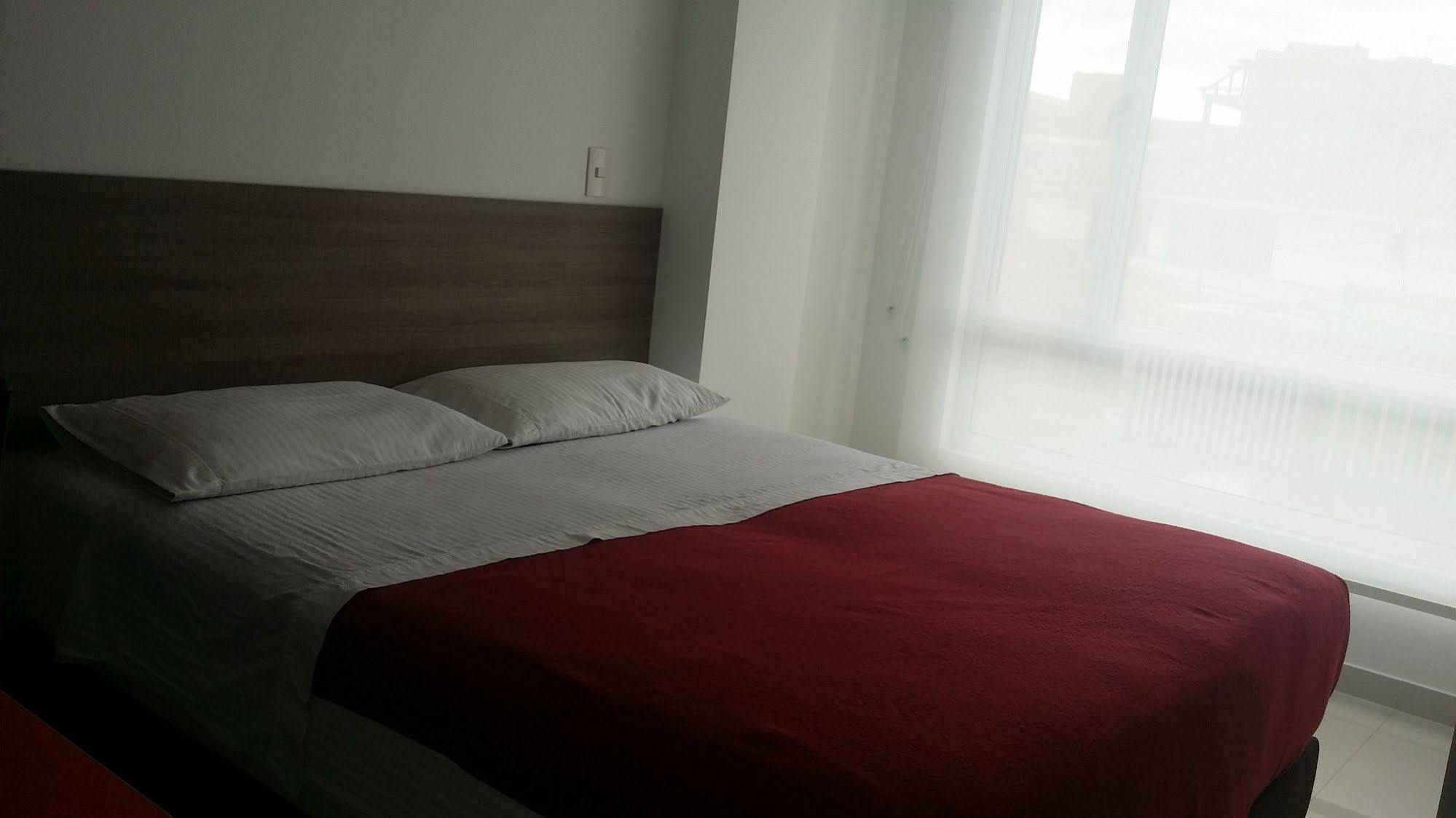 A Bogota On Holidays By Open - Hotel Cas-Embajada Americana Luaran gambar